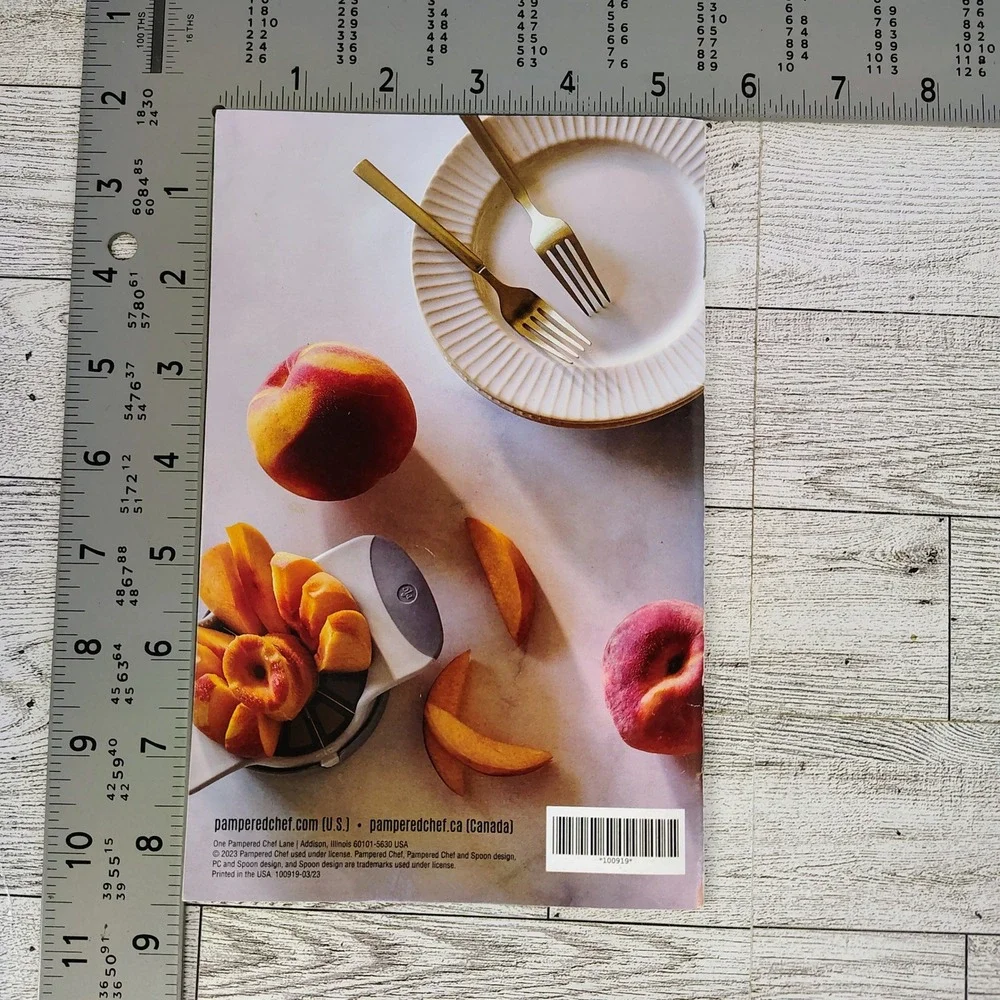 Pampered Chef 2023 Spring Summer Cookbook‎ Booklet VERY GOOD